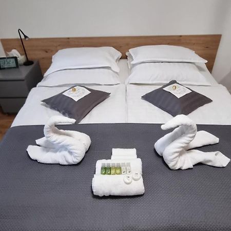 Studio Apartment Naehe S-Bahn Inklusive Parkplatz Oberesslingen Exterior photo
